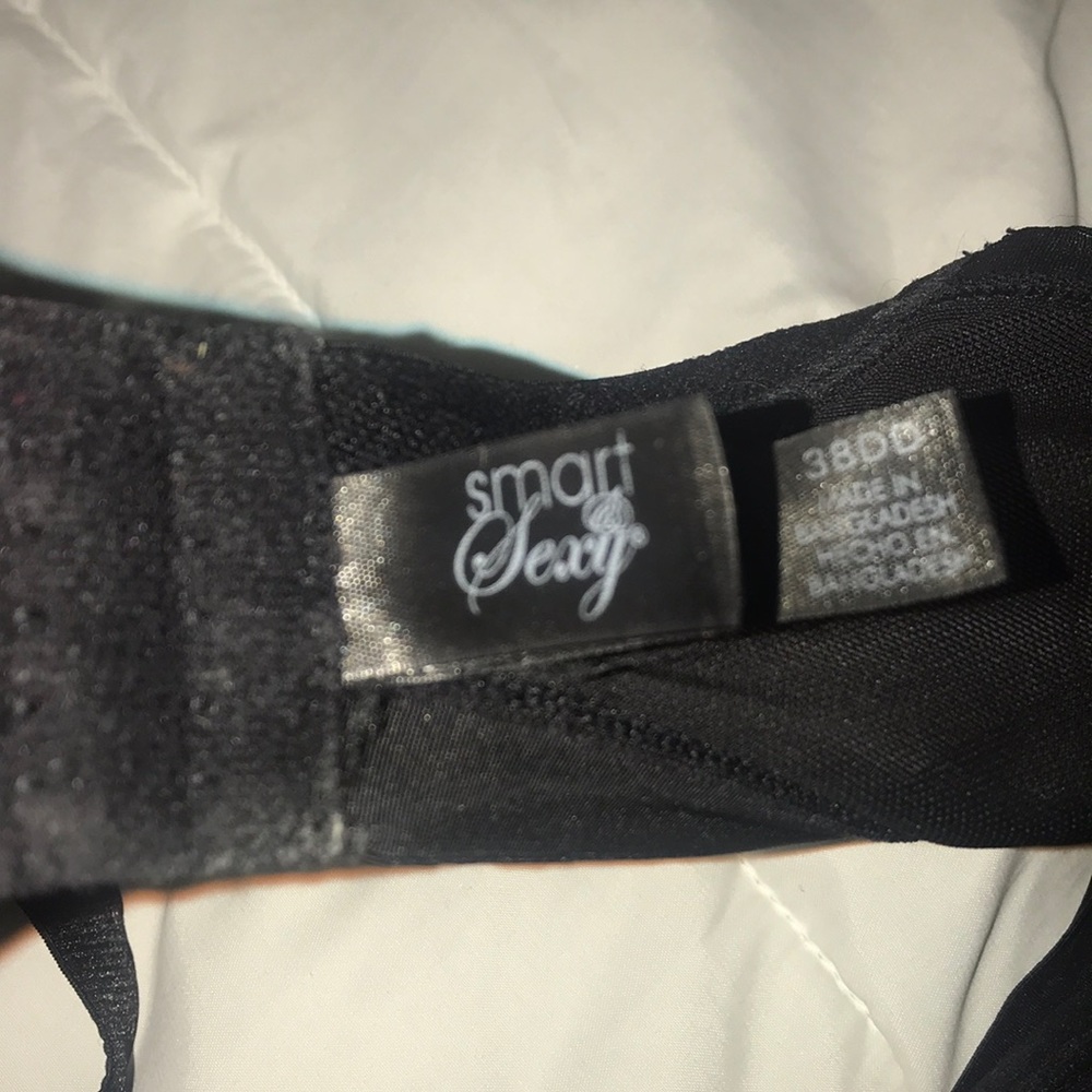 Woman’s bra - Picture 6 of 6